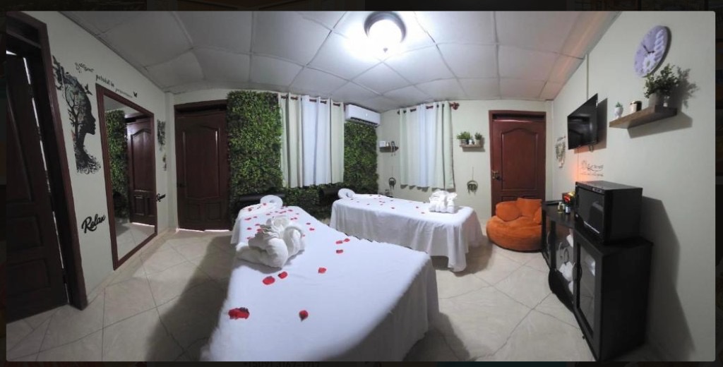 Salle de massage — spa Vivy Hill's Hotel